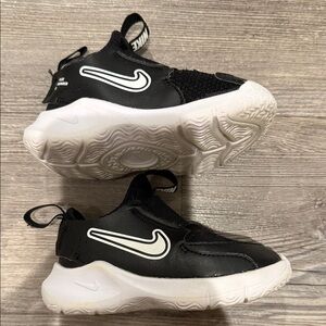 Nike Flex Runner 3 Slip-On Sneakers